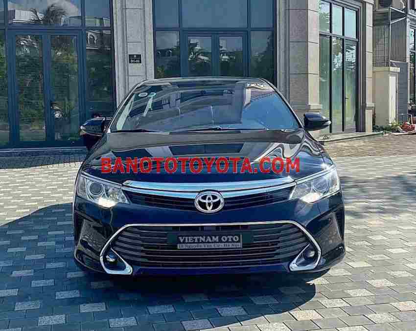 Cần bán gấp xe Toyota Camry 2.5Q 2016 màu Đen