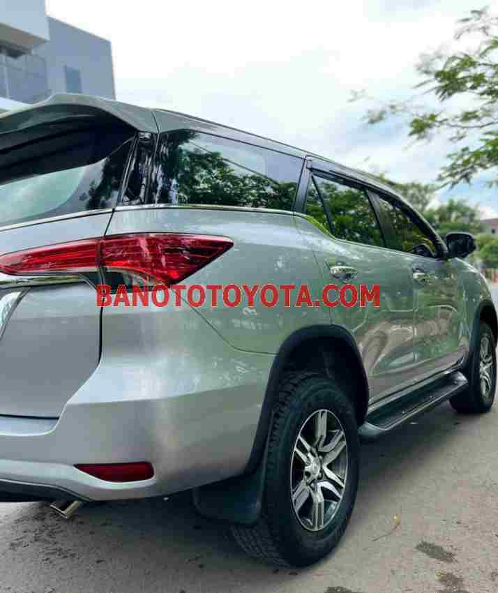 Cần bán xe Toyota Fortuner 2.7V 4x2 AT 2018, xe đẹp