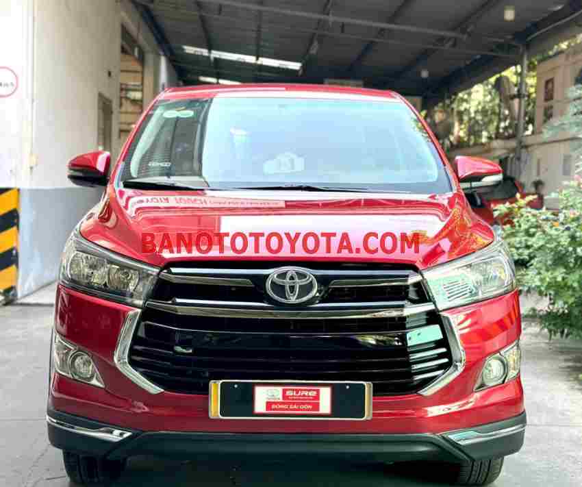 Cần bán xe Toyota Innova 2.0 Venturer 2017, xe đẹp