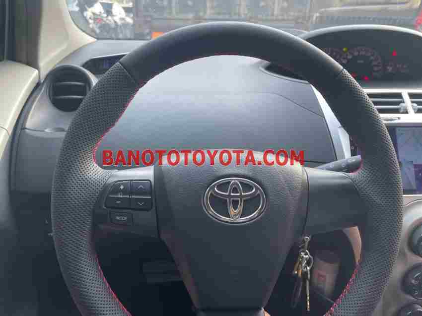 Cần bán xe Toyota Yaris RS 1.5 AT màu Trắng 2013