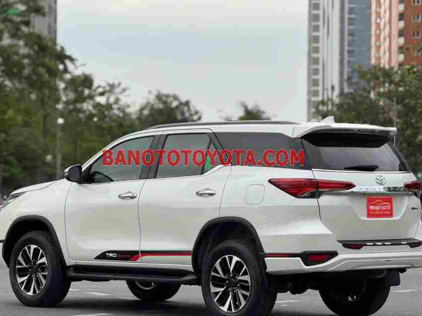 Cần bán nhanh Toyota Fortuner 2.7V 4x2 AT TRD 2019 cực đẹp