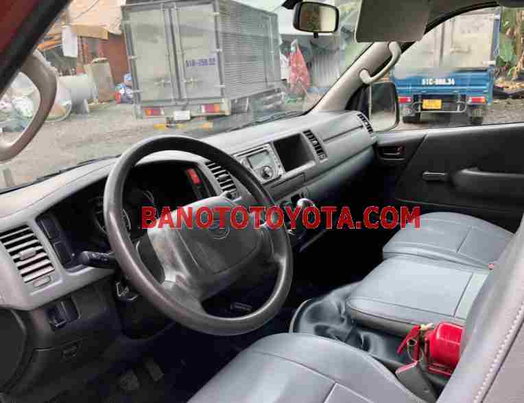 Cần bán gấp xe Toyota Hiace 2.5 năm 2010, màu Đỏ, Số tay