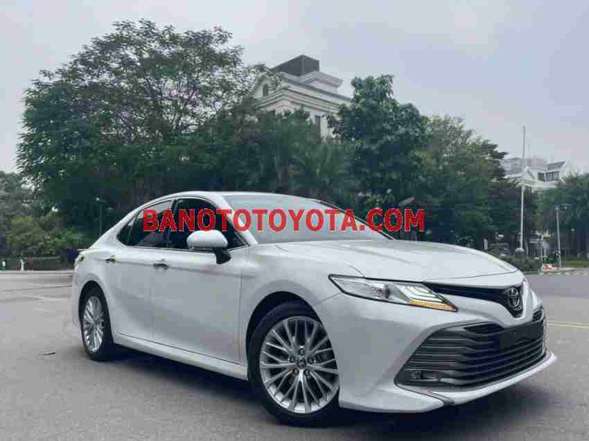 Cần bán xe Toyota Camry 2.5Q đời 2020