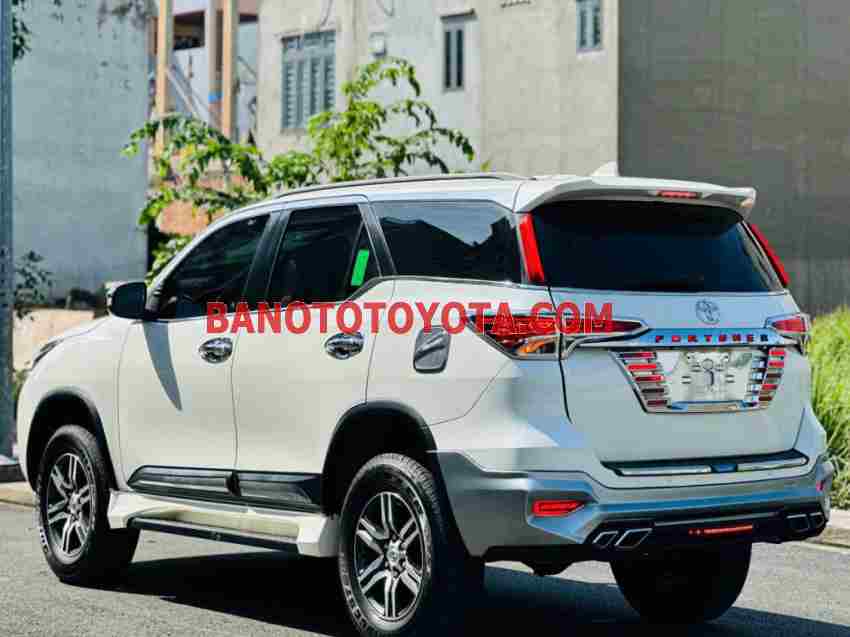 Xe Toyota Fortuner 2.7V 4x2 AT đời 2019 đẹp bán gấp