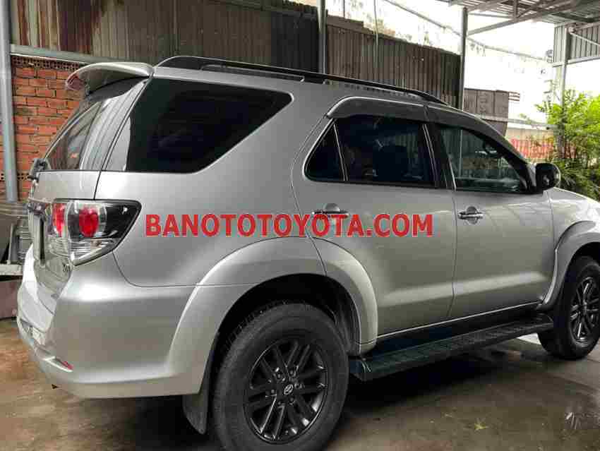 Toyota Fortuner 2015 Suv màu Bạc