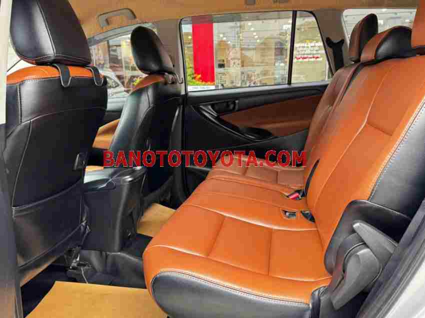 Cần bán Toyota Innova 2.0E 2018 xe đẹp