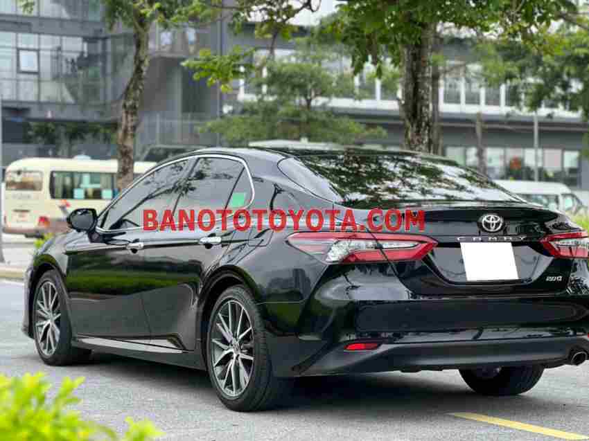 Xe Toyota Camry 2.0Q đời 2023 đẹp bán gấp