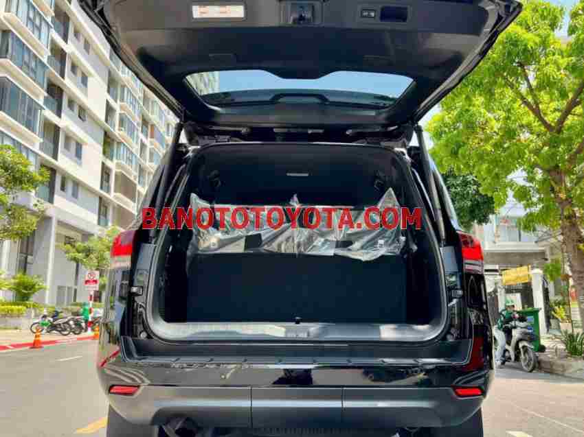 Bán xe Toyota Land Cruiser 3.5 V6 2024, màu Đen