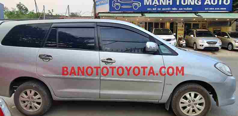 Cần bán gấp Toyota Innova G 2011 - Xe đẹp - Giá tốt