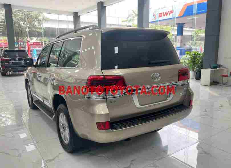 Cần bán Toyota Land Cruiser VX 4.6 V8 2016 xe đẹp