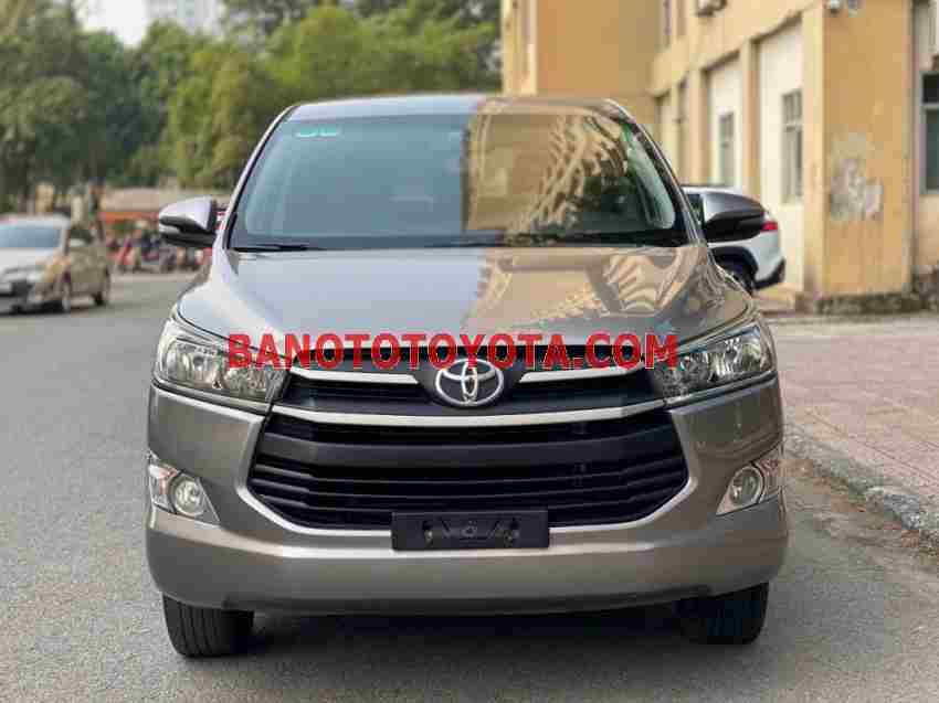 Cần bán Toyota Innova 2.0E 2019 - Số tay