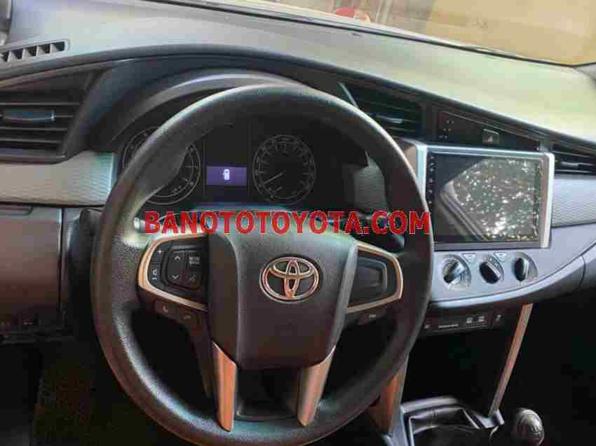 Cần bán nhanh Toyota Innova 2.0E 2019 cực đẹp