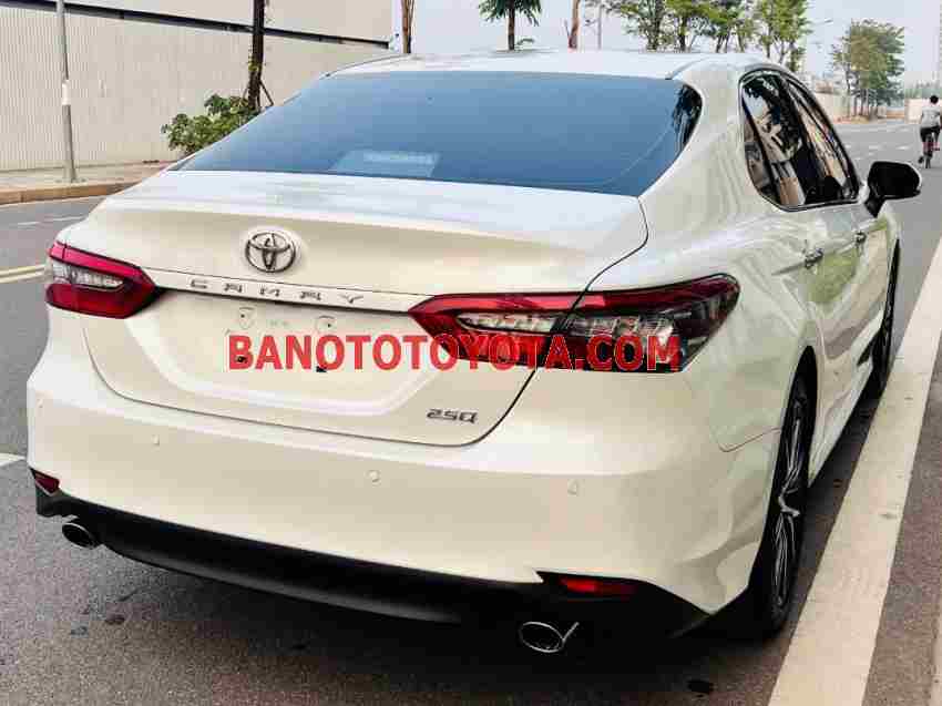 Bán Toyota Camry 2.5Q 2022 - Trắng