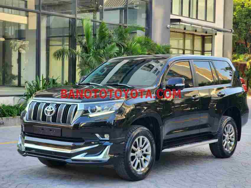 Cần bán gấp xe Toyota Prado VX 2.7L 2021 màu Đen