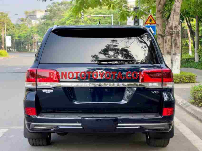 Toyota Land Cruiser 5.7 V8 model 2015 xe chuẩn hết ý