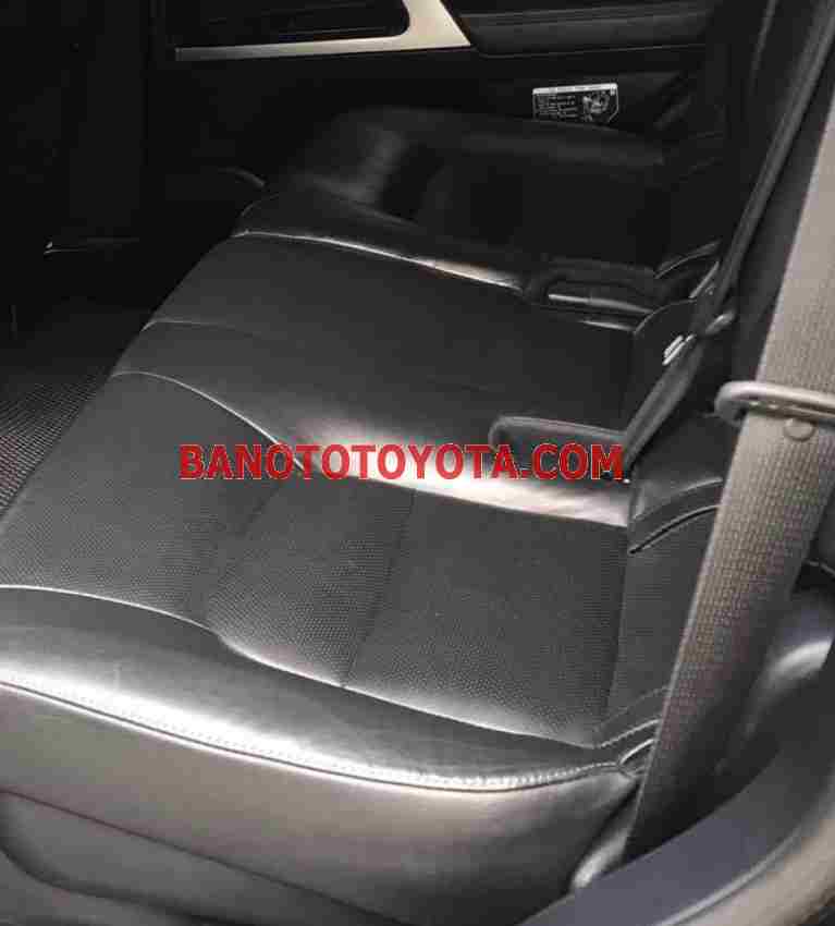 Cần bán xe Toyota Land Cruiser VX 4.6 V8 2017, xe đẹp