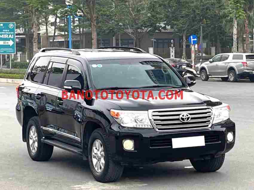 Cần bán gấp xe Toyota Land Cruiser VX 4.6 V8 2015 màu Đen