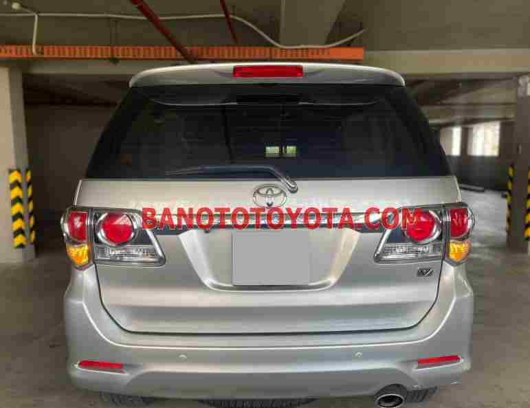 Cần bán xe Toyota Fortuner 2.7V 4x2 AT 2015 Số tự động