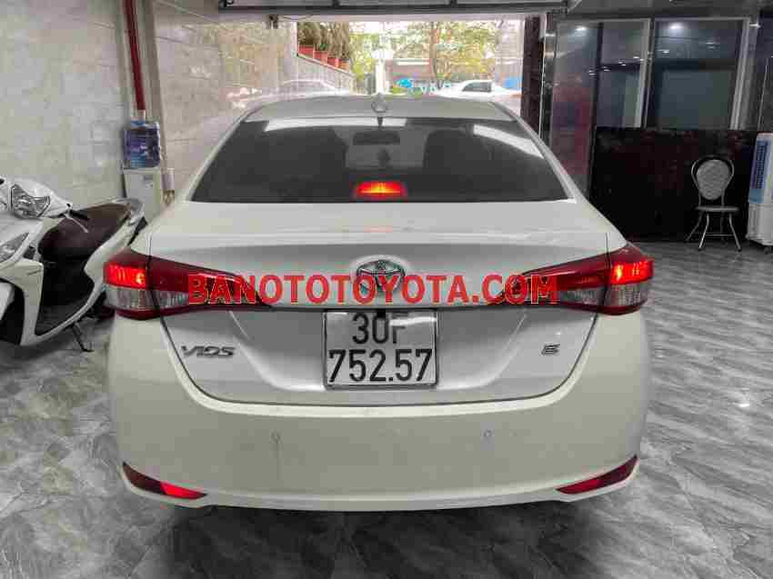 Cần bán gấp Toyota Vios 1.5E CVT đời 2019, màu Trắng