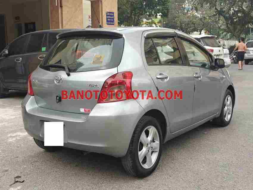 Cần bán gấp Toyota Yaris 1.3 AT đời 2008, màu Ghi