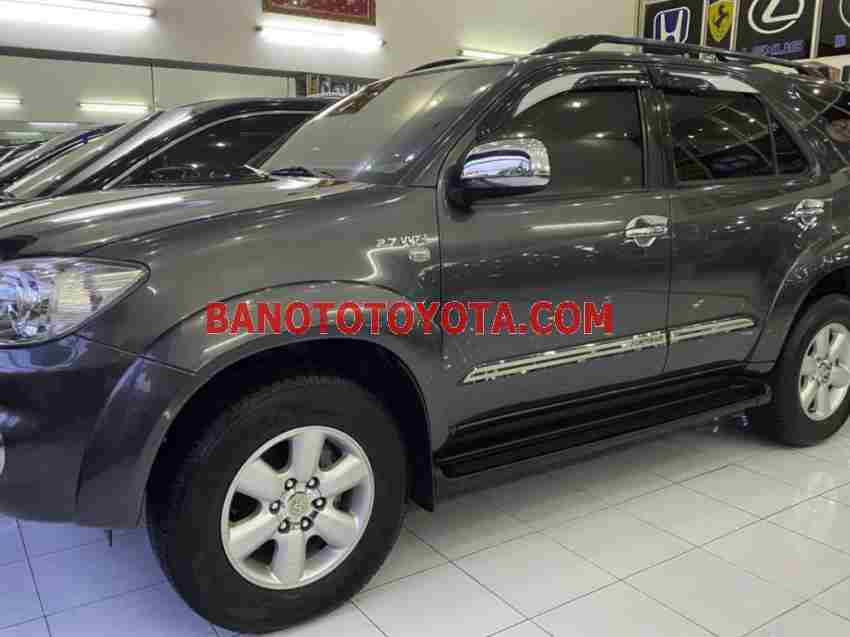 Toyota Fortuner 2.7V 4x4 AT 2011 Số tự động cực đẹp!