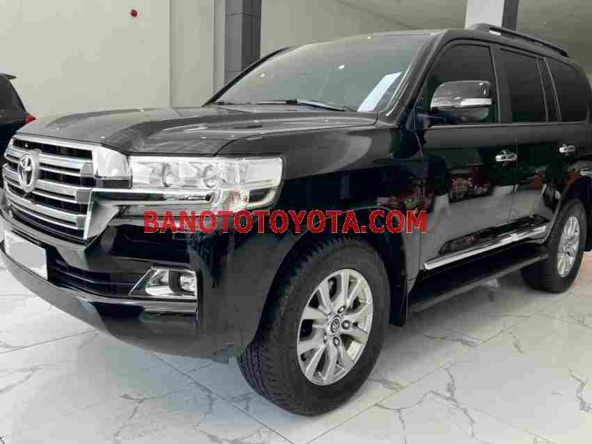 Xe Toyota Land Cruiser VX 4.6 V8 đời 2016 đẹp bán gấp