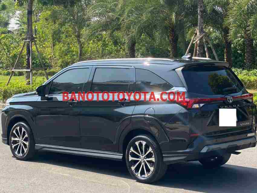 Cần bán gấp xe Toyota Veloz Cross Top 1.5 CVT 2022 màu Đen