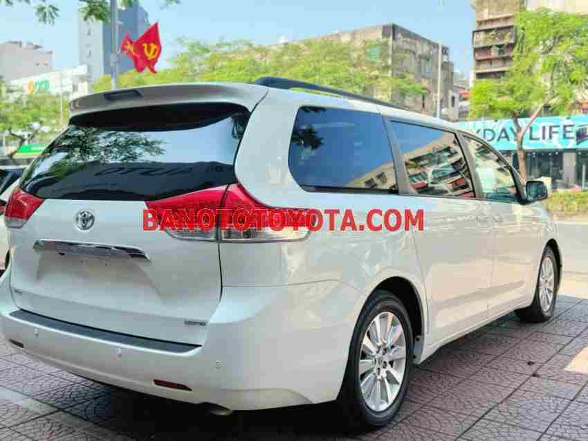 Cần bán xe Toyota Sienna Limited 3.5 AWD màu Trắng 2014