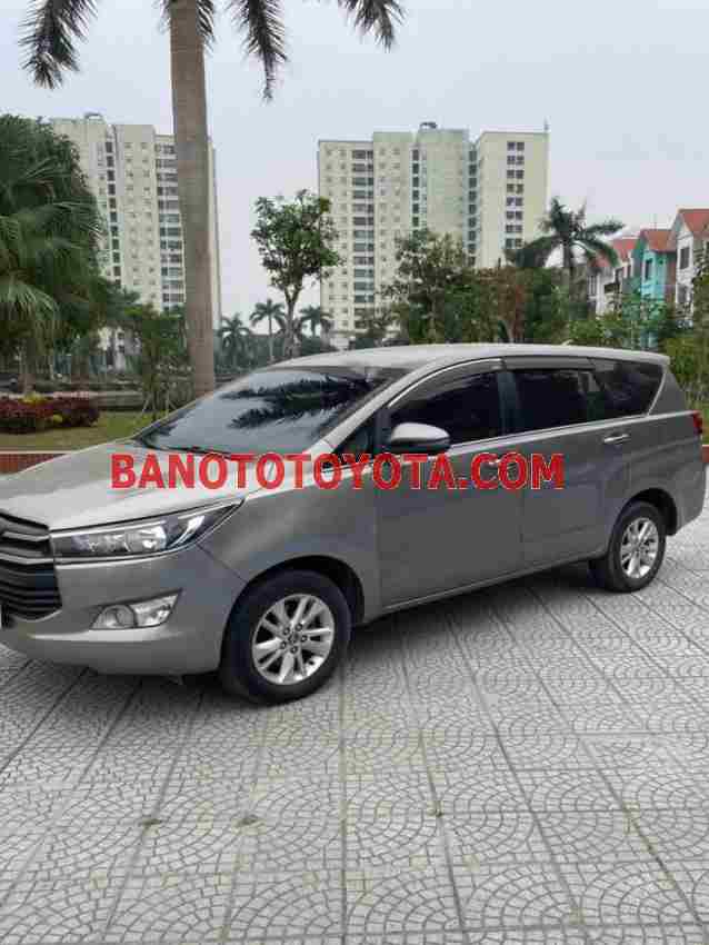 Cần bán xe Toyota Innova 2.0G 2018, xe đẹp