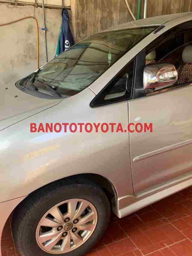 Cần bán xe Toyota Innova G 2011 Số tay