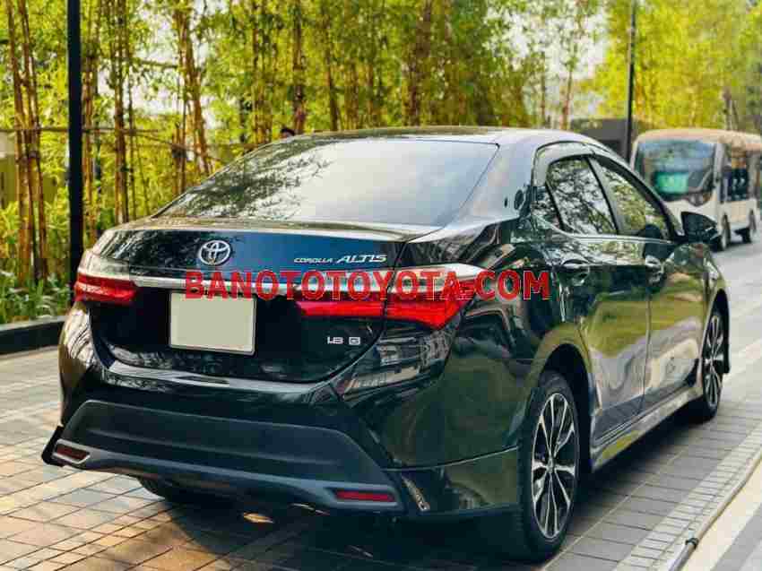 Cần bán xe Toyota Corolla altis 1.8G AT màu Đen 2021