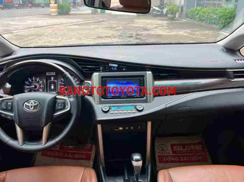 Toyota Innova 2.0V 2017 giá cực tốt