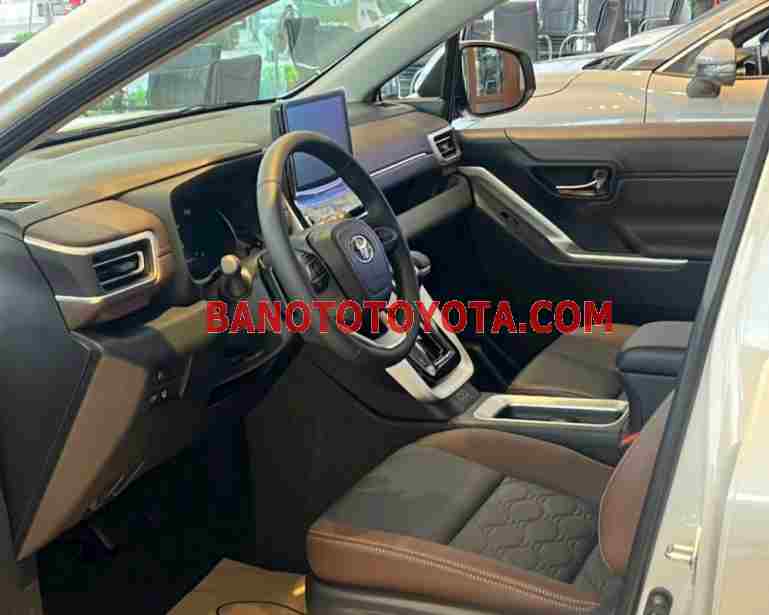 Bán Toyota Innova Cross 2.0 CVT năm 2024 đẹp xuất sắc