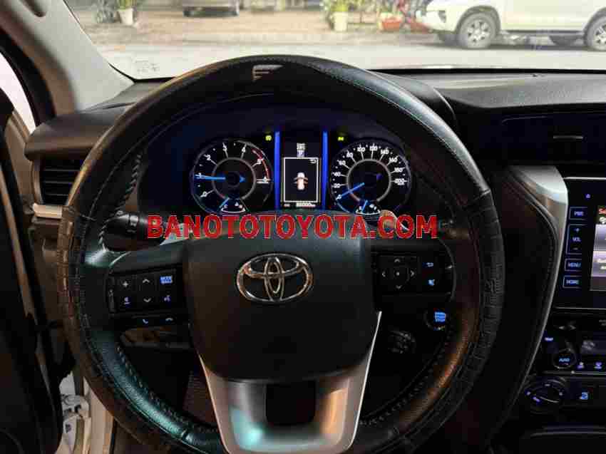 Toyota Fortuner 2.8V 4x4 AT 2019 - Giá tốt