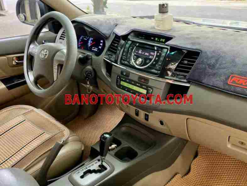 Cần bán Toyota Fortuner 2.7V 4x2 AT 2012 xe đẹp