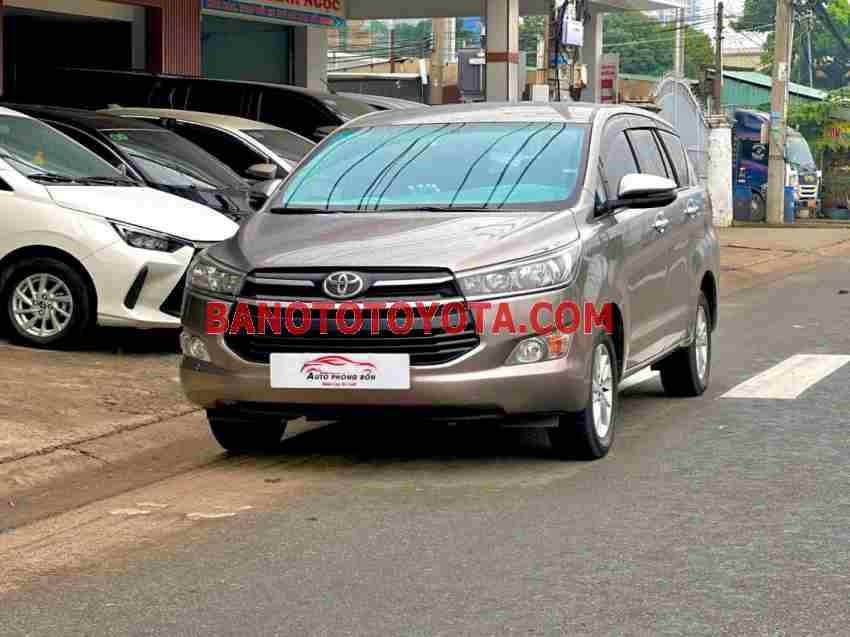 Toyota Innova 2.0E 2018 giá cực tốt