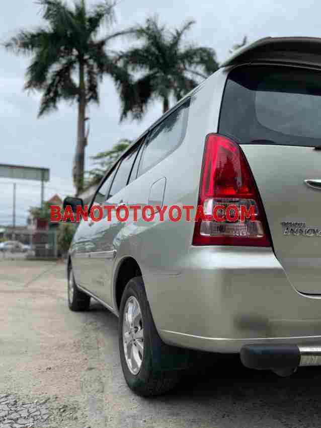 Cần bán gấp xe Toyota Innova G 2008 màu Bạc