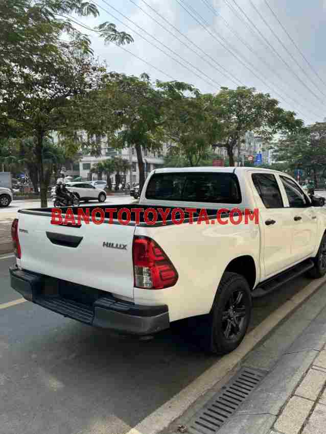 Cần bán xe Toyota Hilux 2.4L 4x2 MT đời 2020