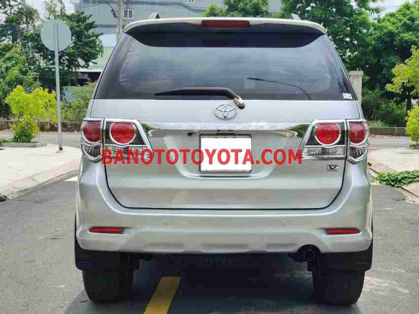 Bán Toyota Fortuner 2.7V 4X2 AT đời 2016 xe đẹp - giá tốt