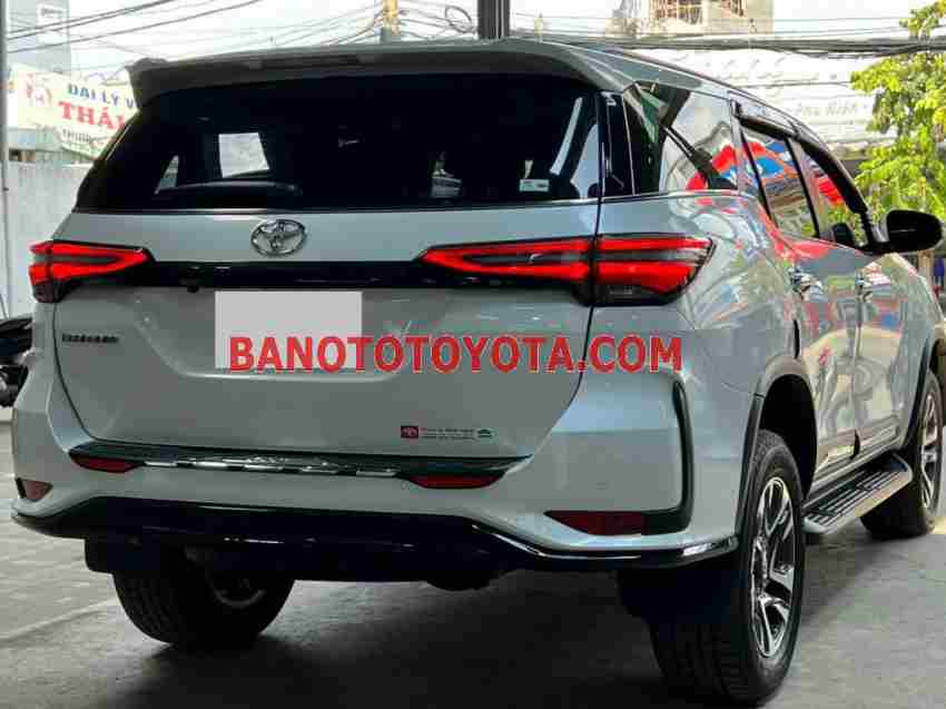 Bán xe Toyota Fortuner Legender 2.4L 4x2 AT sx 2022 - giá rẻ