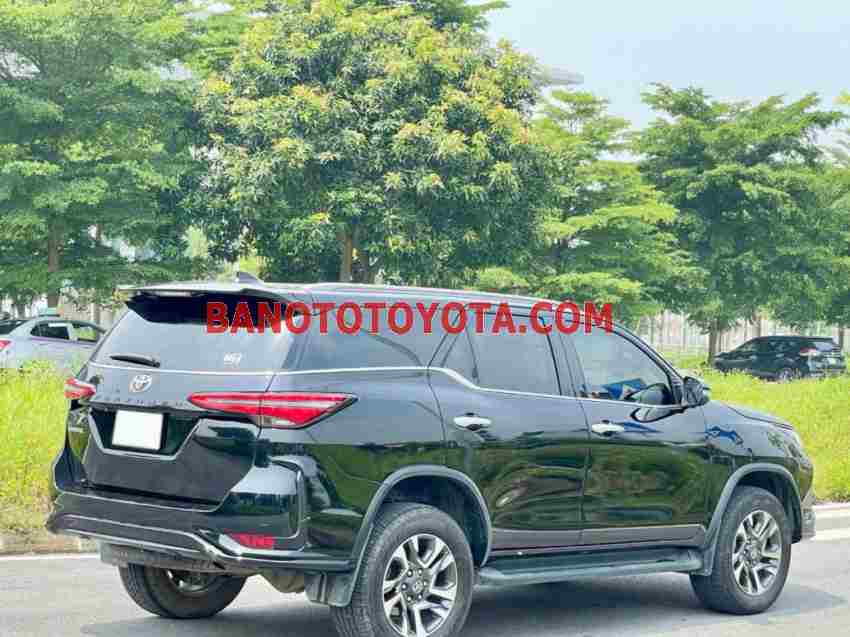 Cần bán xe Toyota Fortuner Legender 2.4L 4x2 AT 2022 Số tự động màu Đen