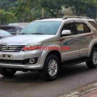 Xe Toyota Fortuner 2.7V 4x2 AT đời 2014 đẹp bán gấp