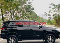 Cần bán xe Toyota Fortuner 2.7V 4x2 AT năm 2019 màu Đen cực đẹp