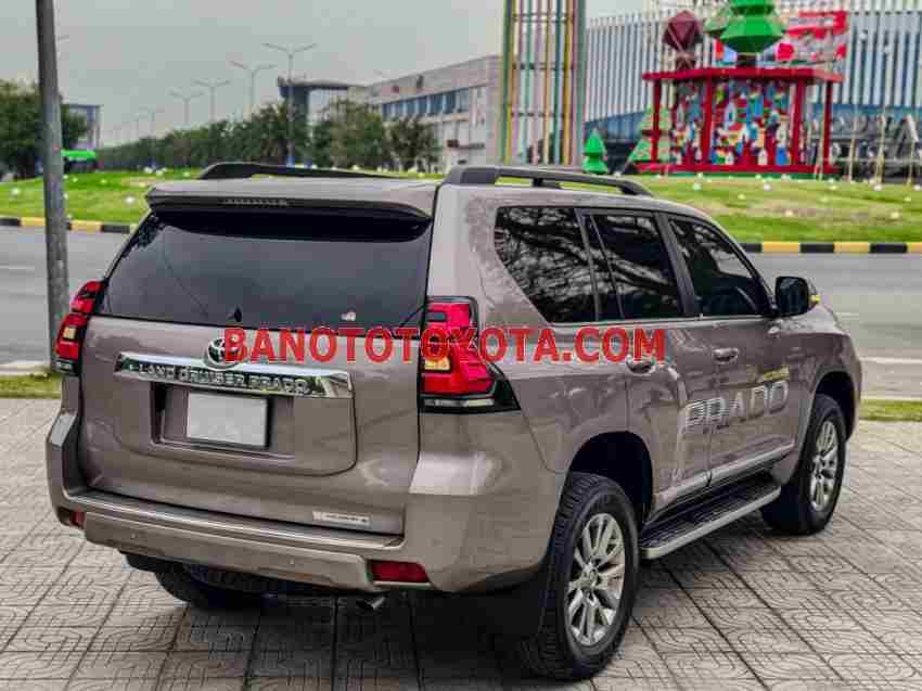 Cần bán gấp Toyota Prado VX 2.7L năm 2021 giá cực tốt