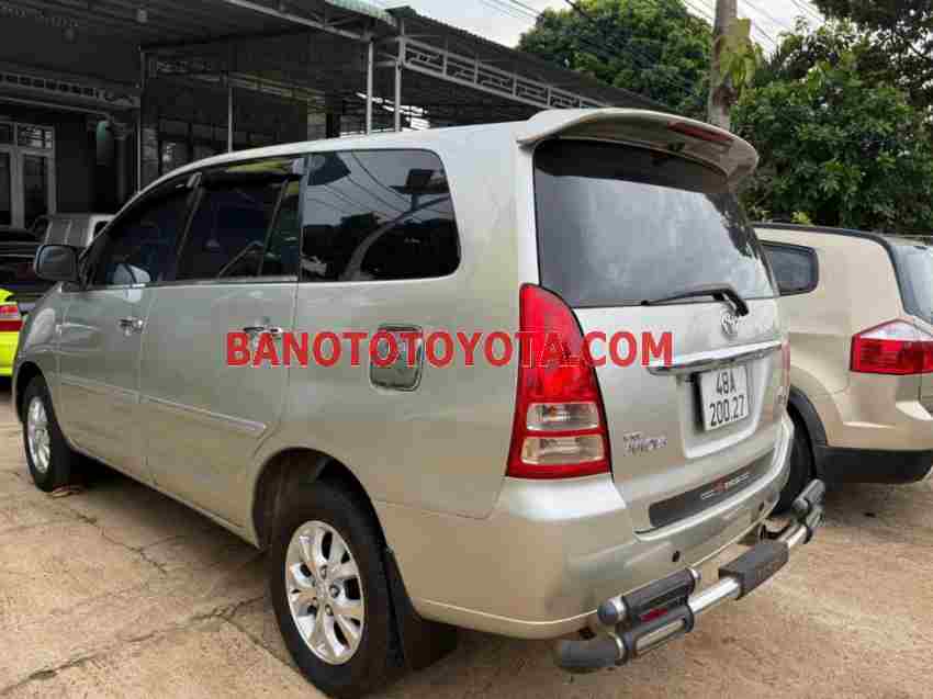 Cần bán xe Toyota Innova G màu Bạc 2006