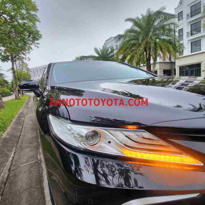 Cần bán gấp Toyota Camry 2.0Q năm 2022 giá cực tốt