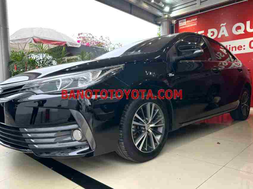 Cần bán xe Toyota Corolla altis 1.8G AT màu Đen 2018