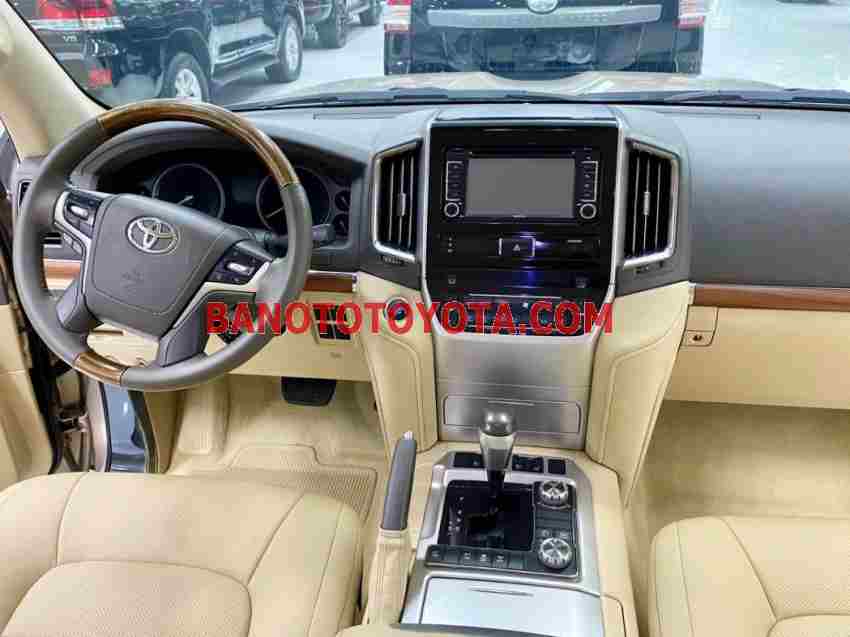 Cần bán xe Toyota Land Cruiser VX 4.6 V8 2015, xe đẹp