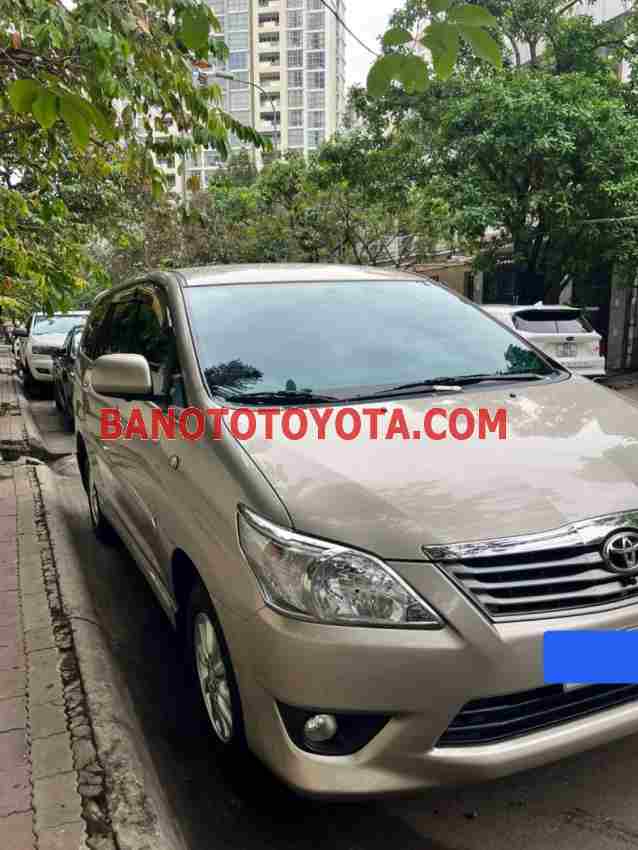 Cần bán Toyota Innova 2.0G 2013 xe đẹp