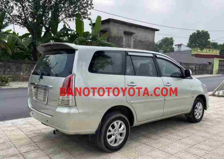 Cần bán xe Toyota Innova G màu Bạc 2008